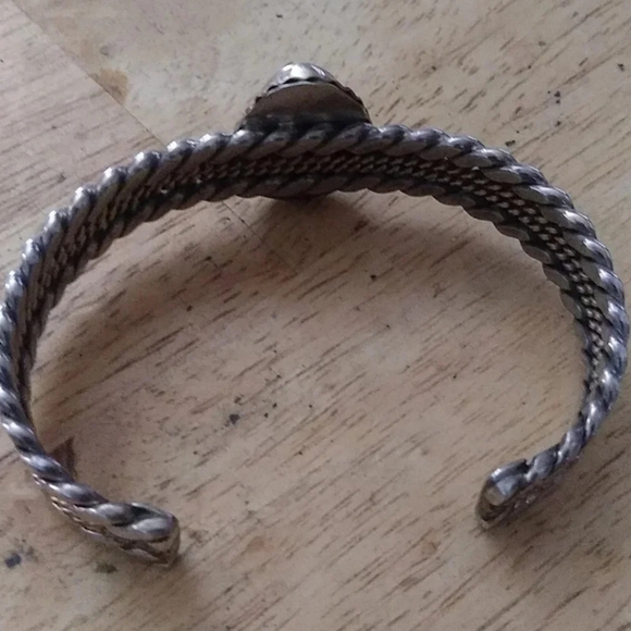 Gaspeite two tone cuff bracelet - Picture 3 of 4